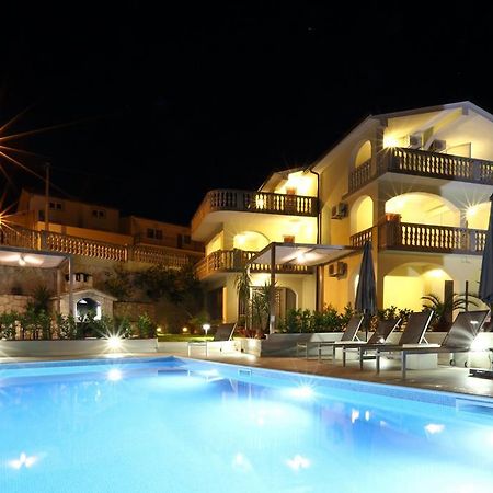 Apartments Bago Trogir Eksteriør billede