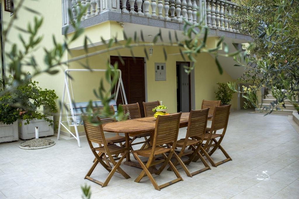 Apartments Bago Trogir Eksteriør billede