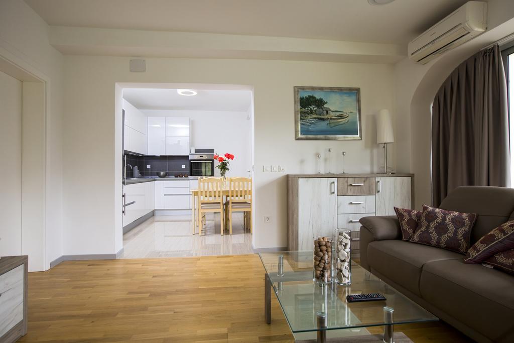 Apartments Bago Trogir Eksteriør billede