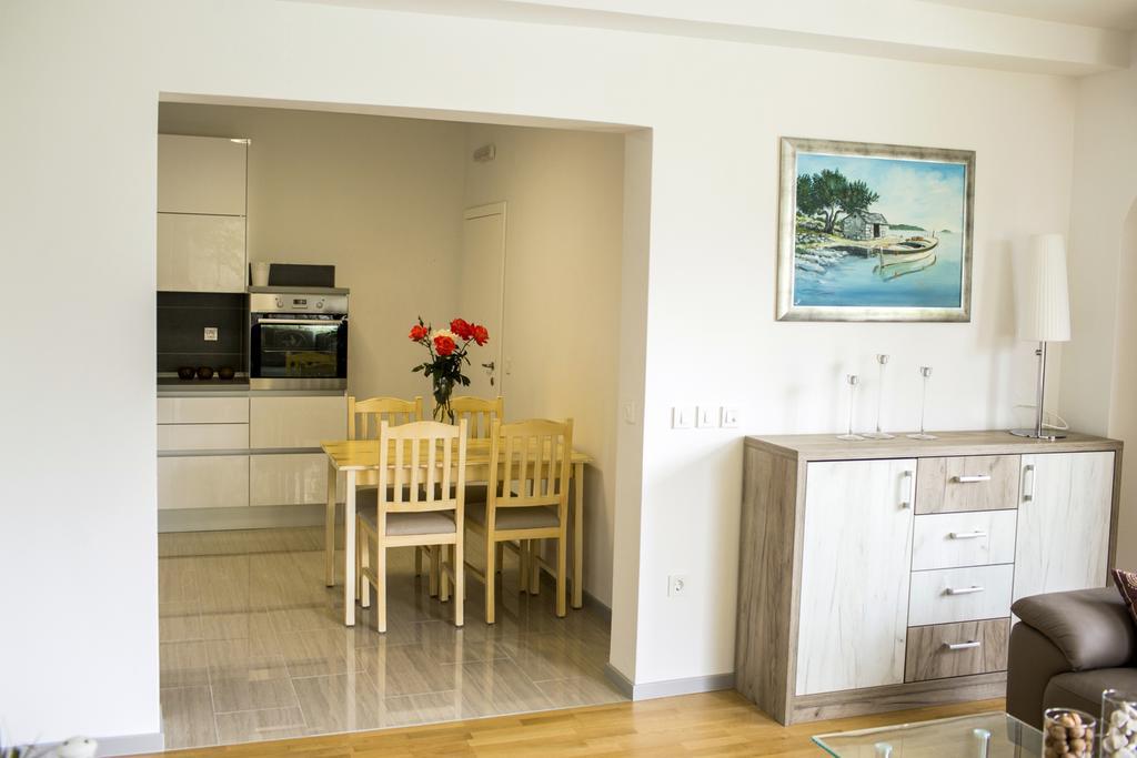 Apartments Bago Trogir Eksteriør billede