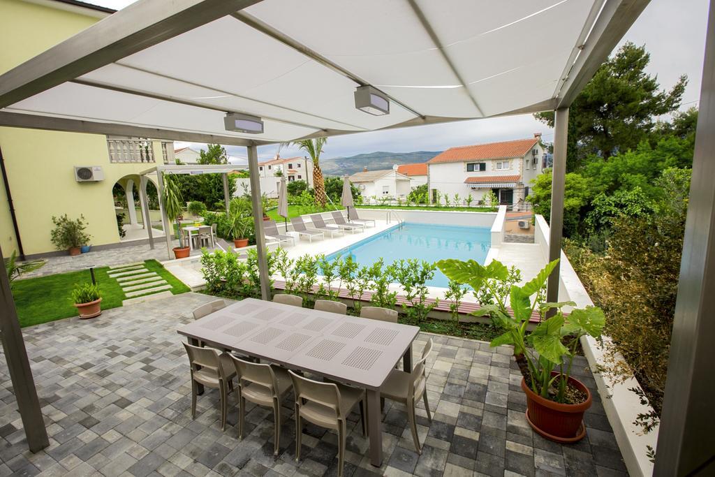 Apartments Bago Trogir Eksteriør billede