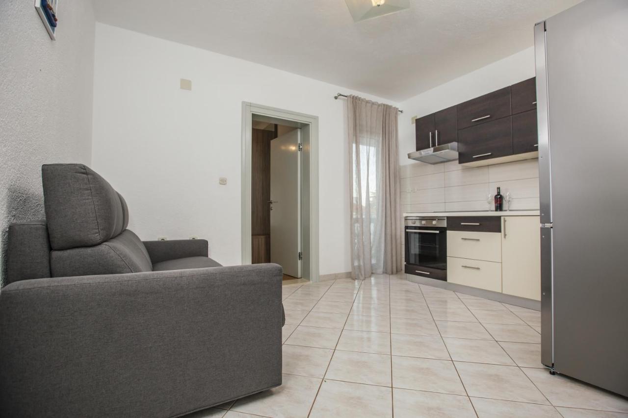 Apartments Bago Trogir Eksteriør billede