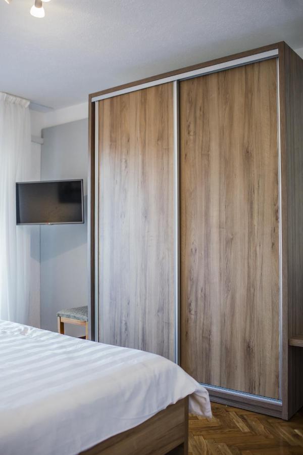 Apartments Bago Trogir Eksteriør billede