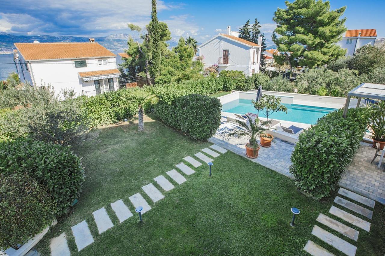 Apartments Bago Trogir Eksteriør billede